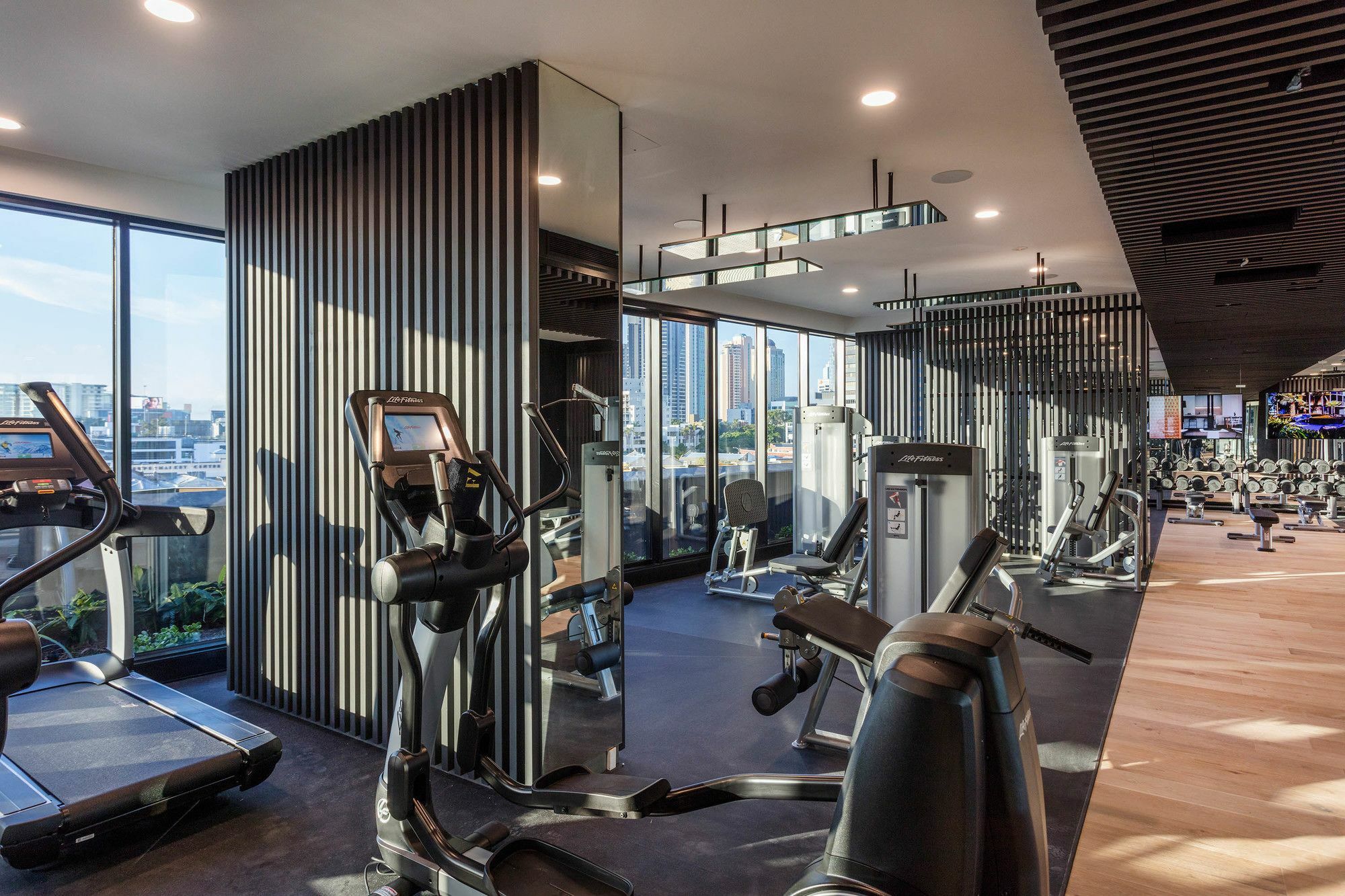 Fv By Peppers Aparthotel Brisbane Exterior foto The gym at The River
