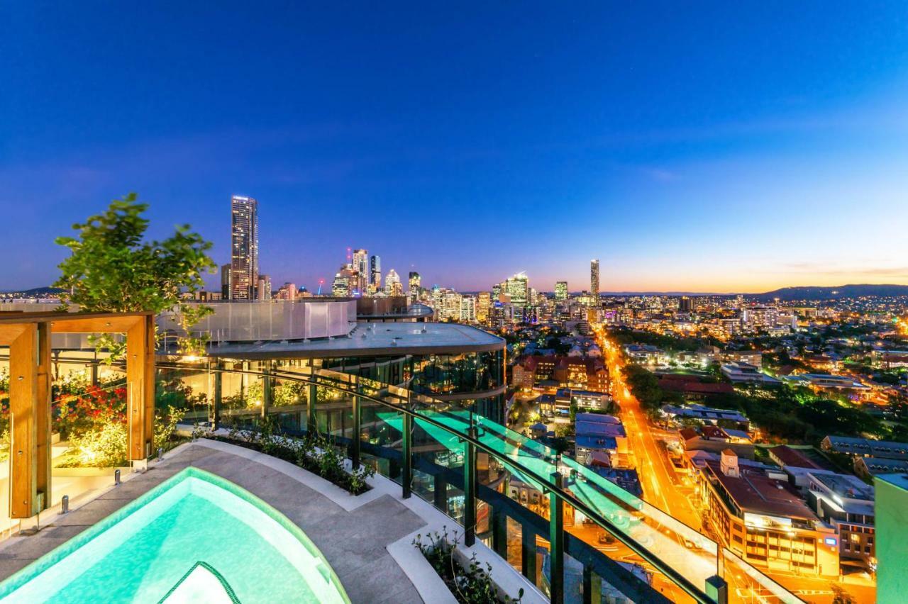 Fv By Peppers Aparthotel Brisbane Exterior foto View from the rooftop pool