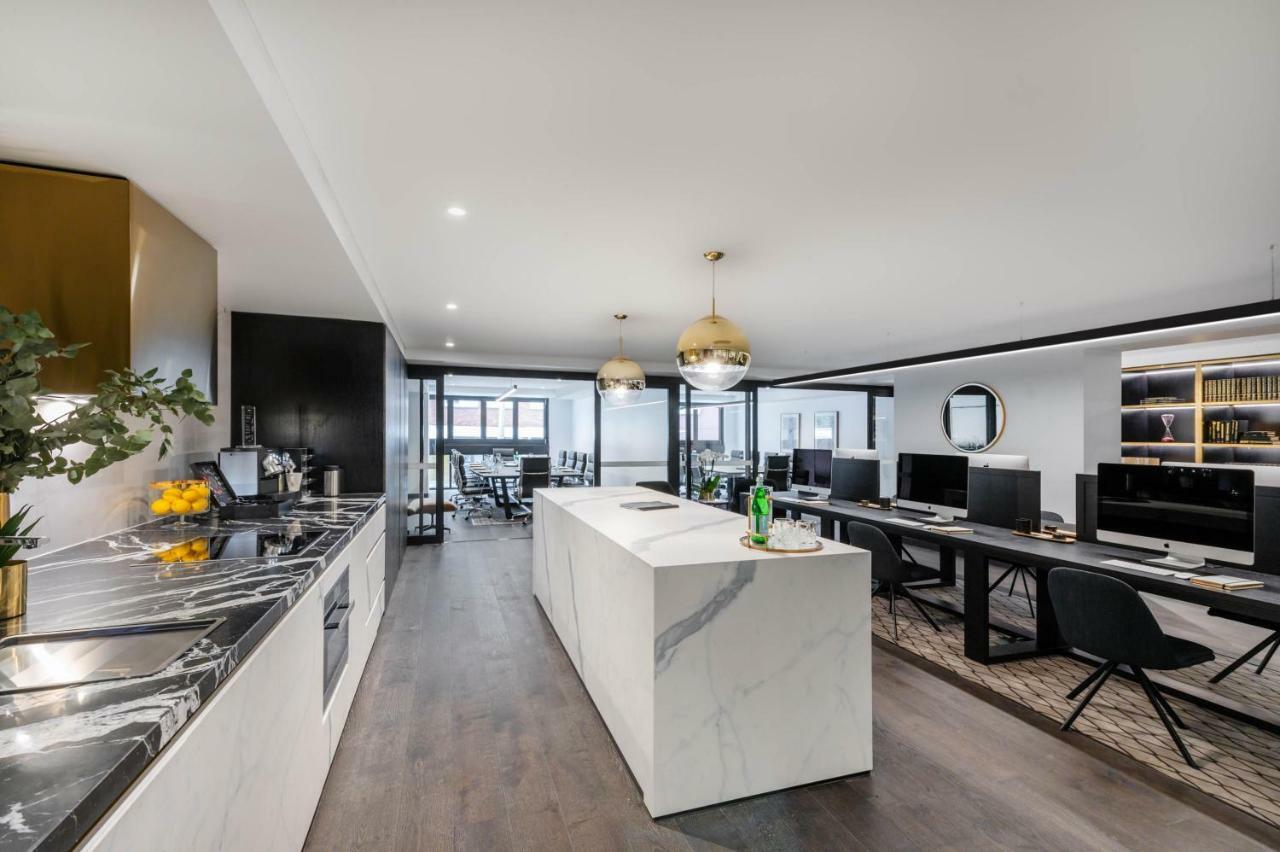 Fv By Peppers Aparthotel Brisbane Exterior foto The kitchen at the 10th floor of the building