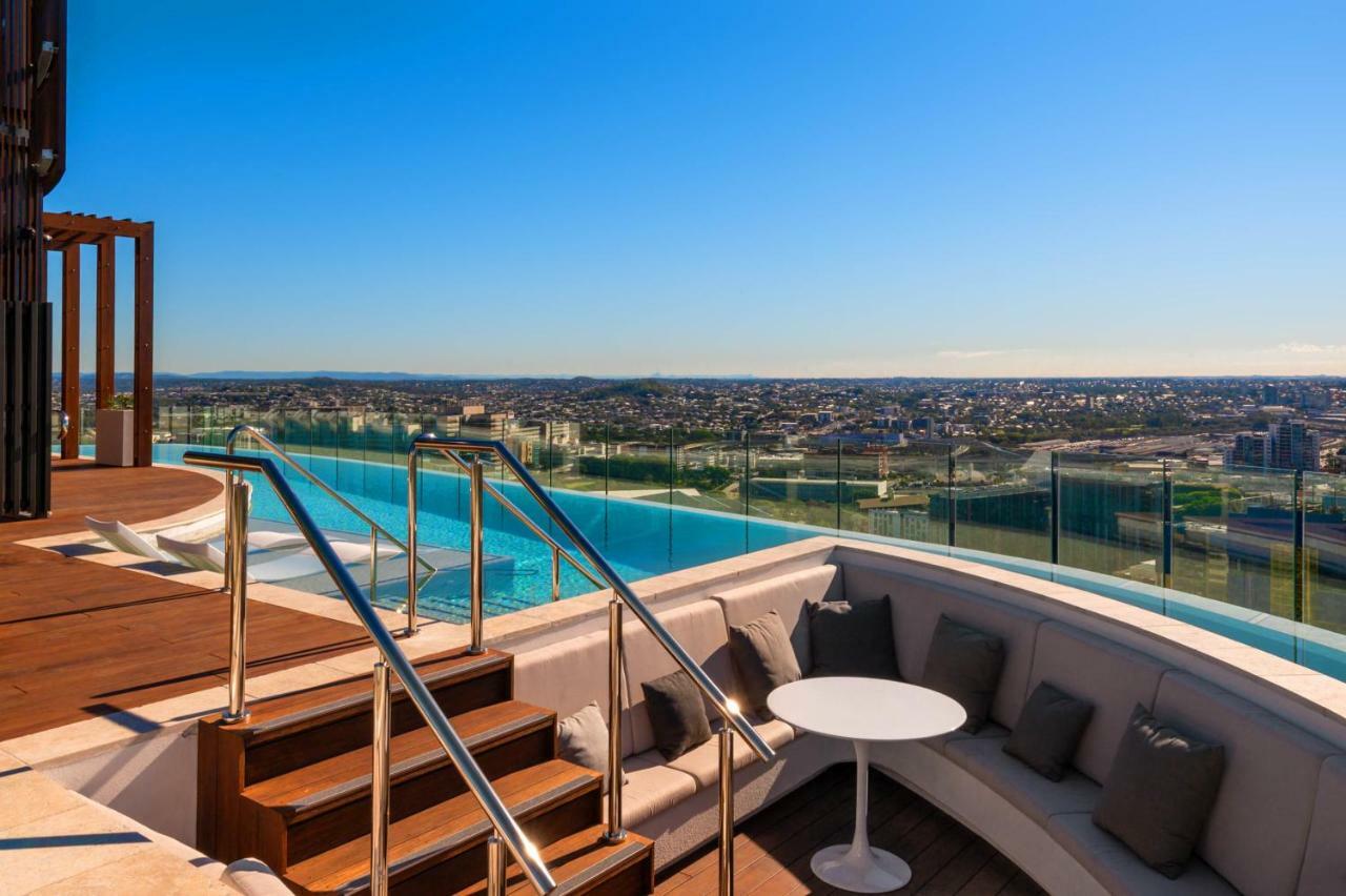 Fv By Peppers Aparthotel Brisbane Exterior foto Rooftop pool
